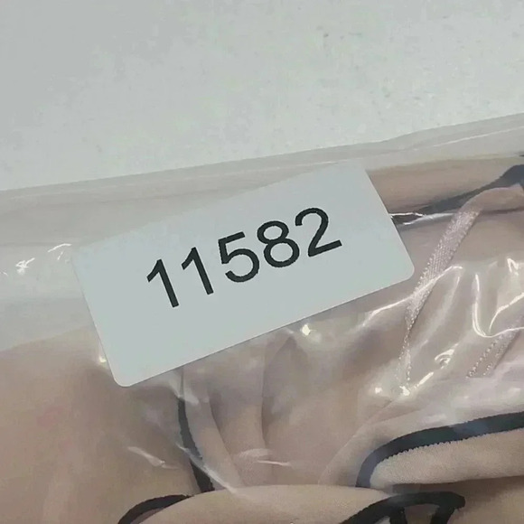 Zara Cream Blouse with Black Trim - Picture 7 of 7